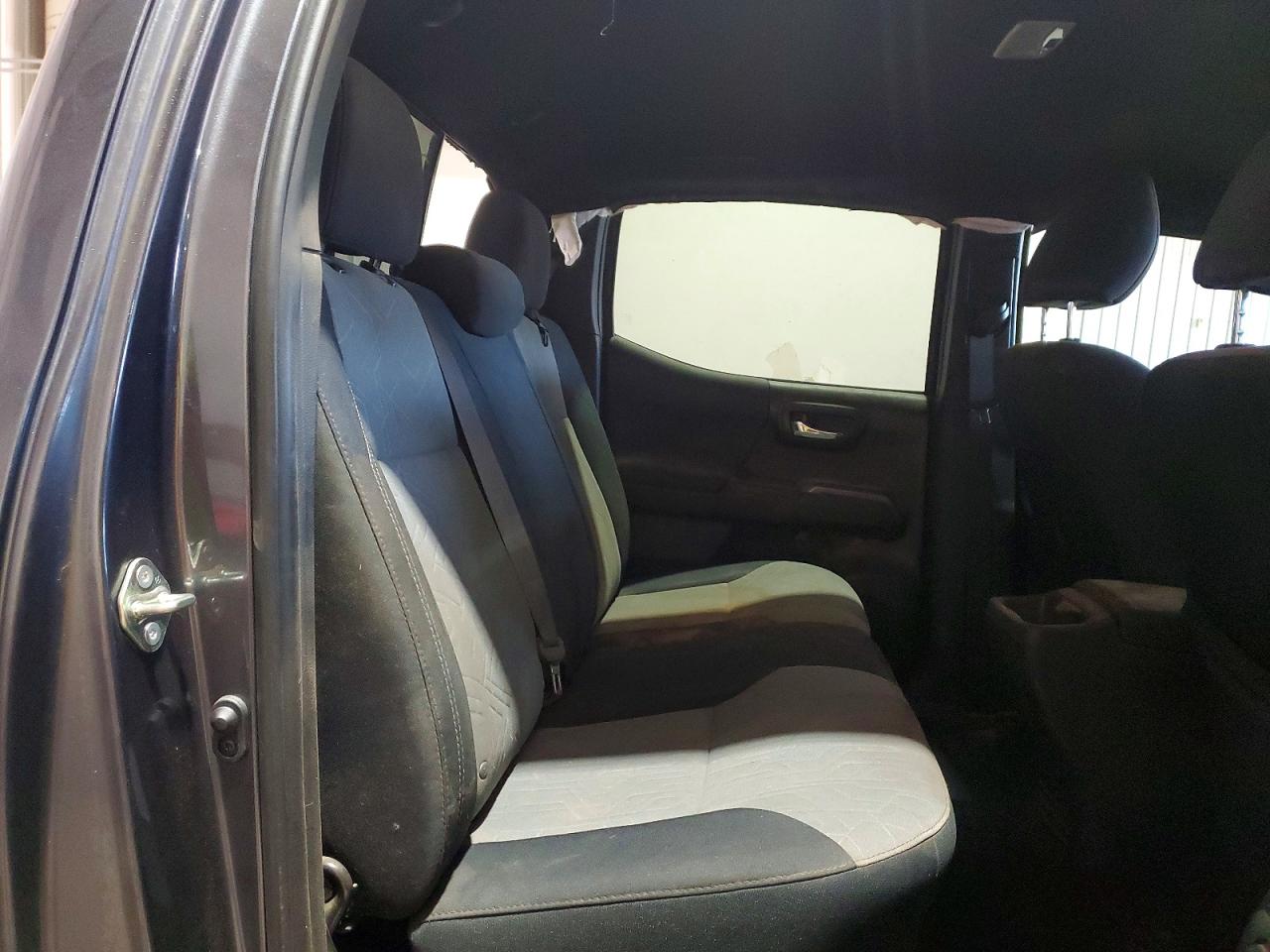 2020 Toyota Tacoma trd VIN 3TMDZ5BN4LM090011 photo 10