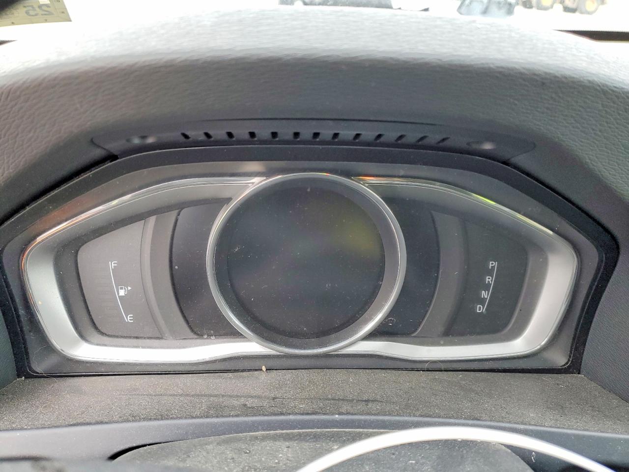2016 Volvo S60 VIN YV126MFK1G2411536 photo 9