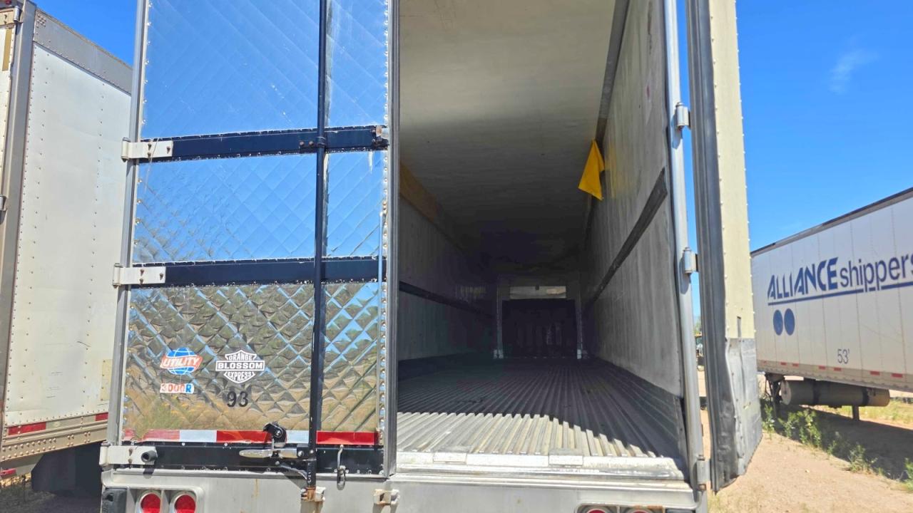 2011 UTILITY Vs2ra VIN 1UYVS2530BM095011 photo 5