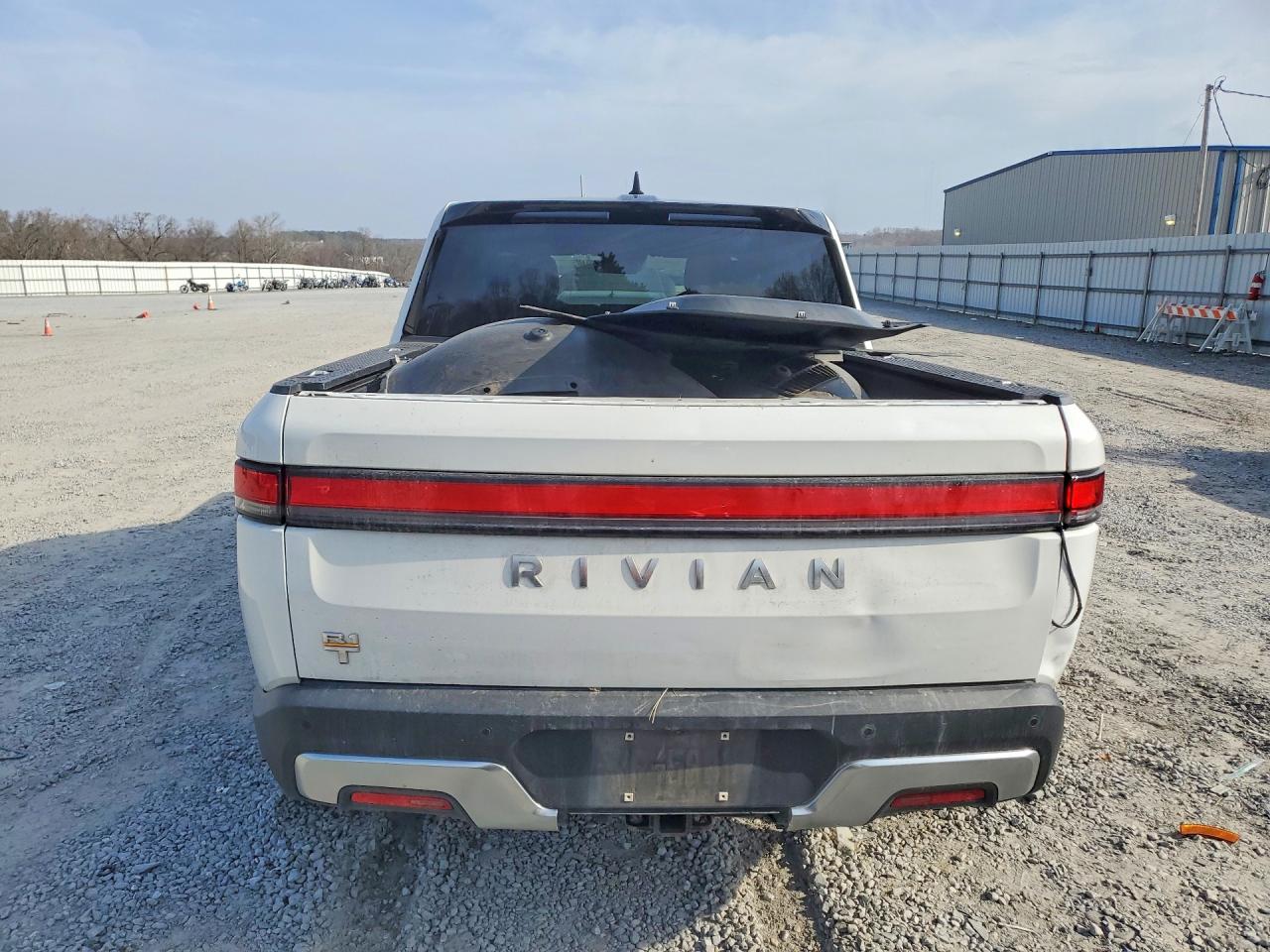 2022 RIVIAN Rit VIN 7FCTGAAA5NN013742 photo 6