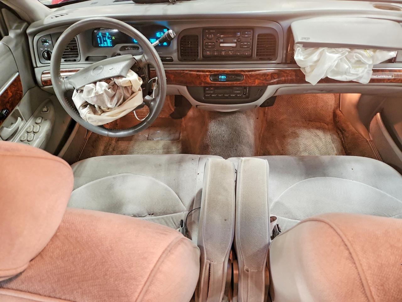 1997 Mercury Grmarquis VIN 2MELM75W6VX639014 photo 8