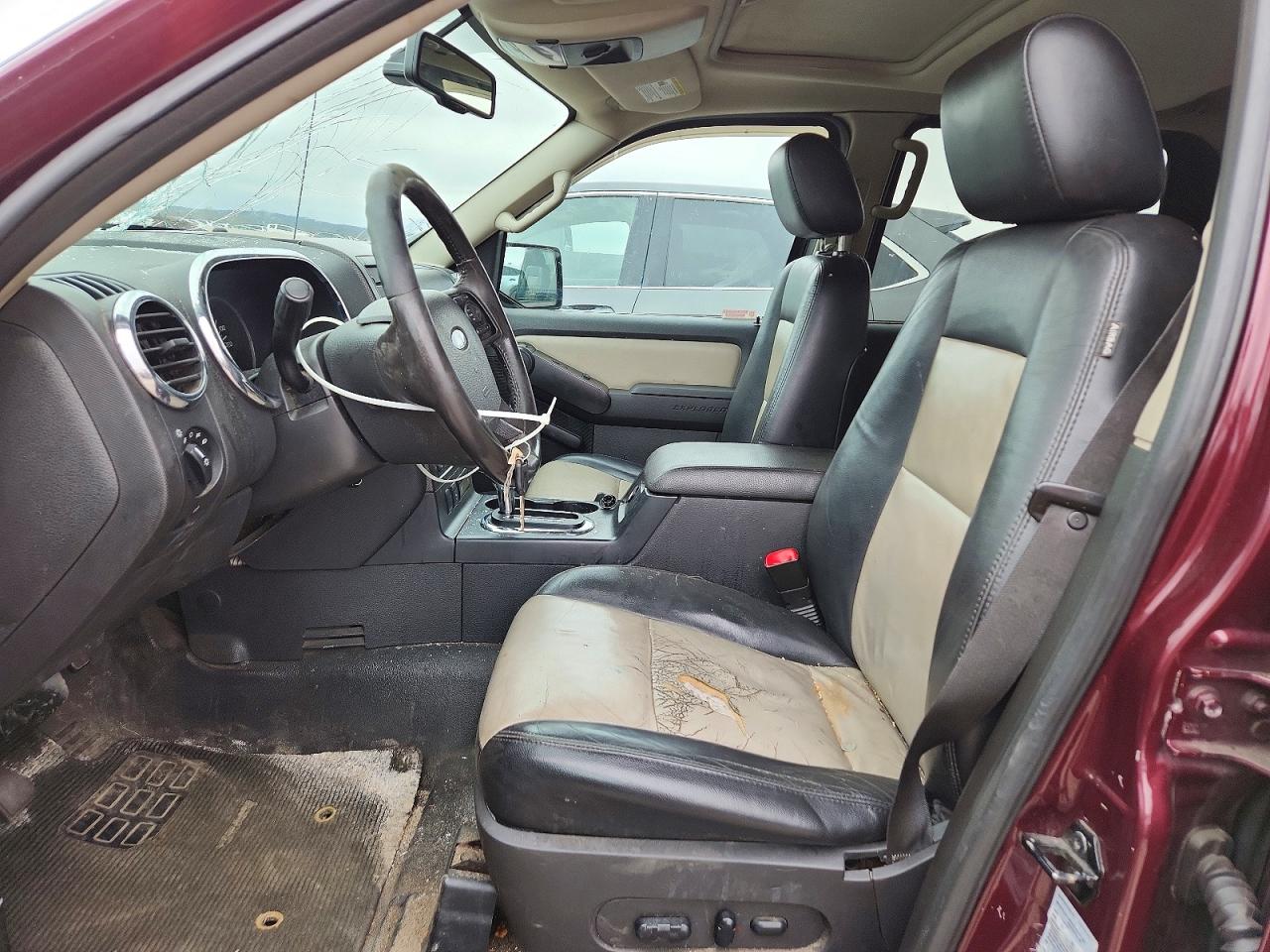 2007 Ford Explorer VIN 1FMEU53887UA04109 photo 7