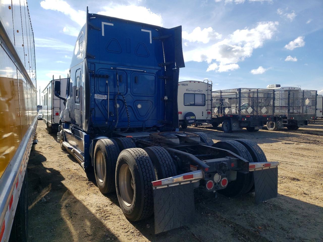 2024 FREIGHTLINER All other VIN 3AKJHHDR4RSUR8586 photo 3