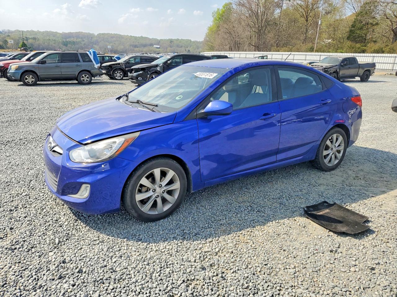 2013 Hyundai Accent VIN KMHCU4AEXDU461770 photo 1