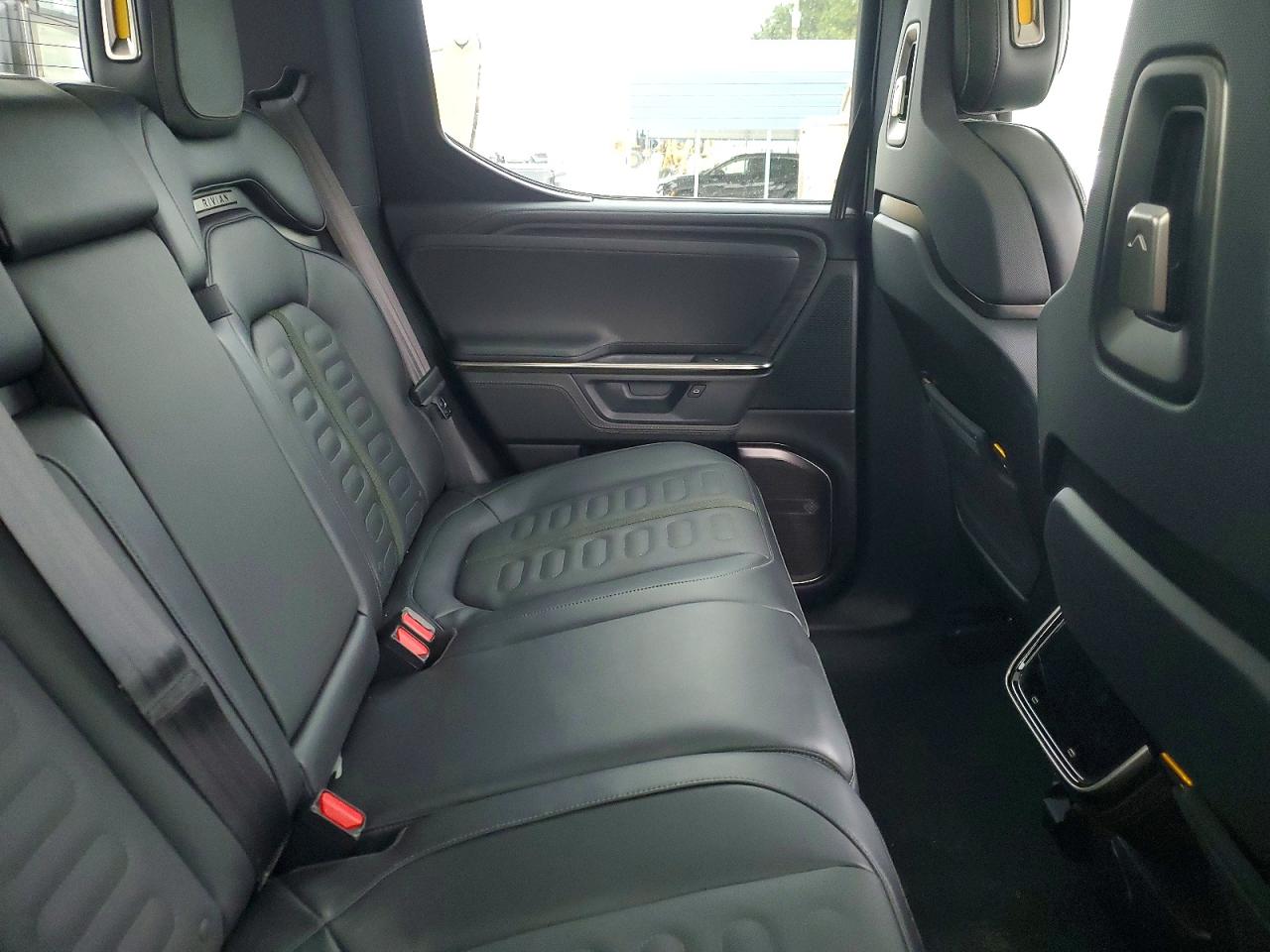 2025 Rivian Rit VIN 7FCTGBAA3SN037989 photo 10