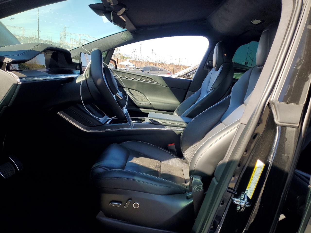 2024 Tesla Model x VIN 7SAXCBE69RF437446 photo 7