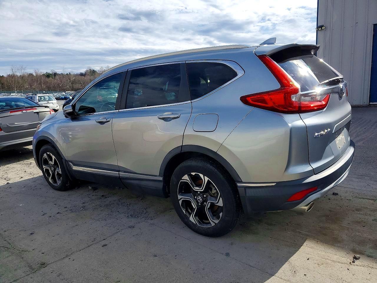 2017 Honda Crv VIN 2HKRW2H97HH625854 photo 2