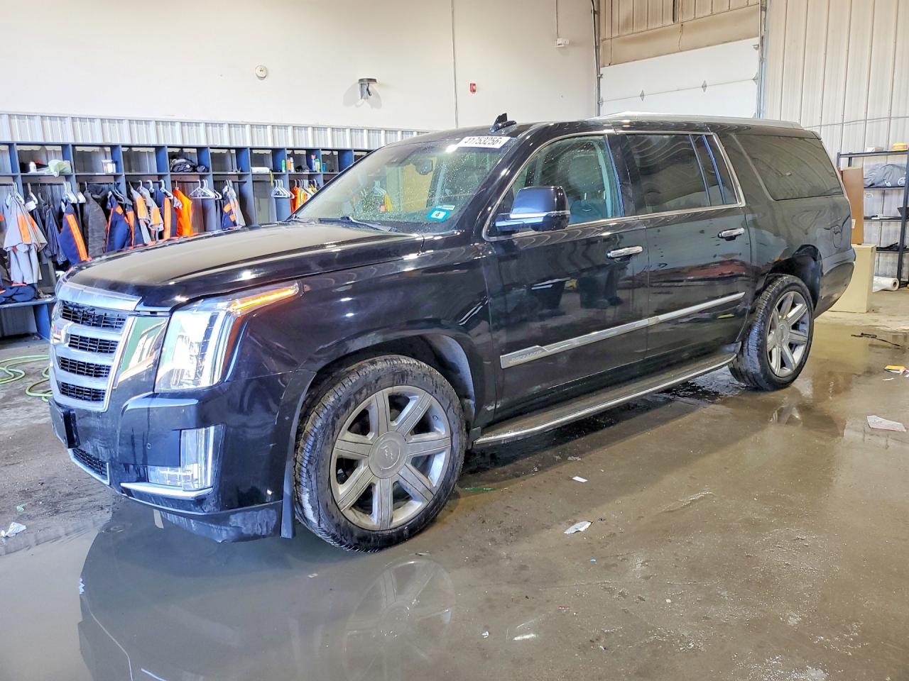2016 Cadillac Escalade VIN 1GYS4HKJ2GR141377 photo 1
