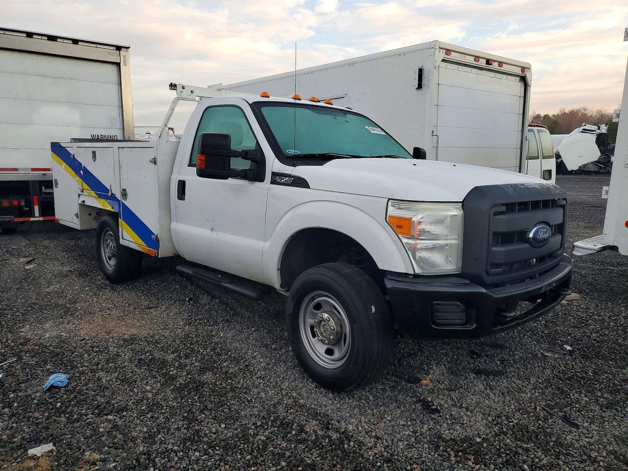2016 Ford F350 VIN 1FDBF3F64GEB68009 photo 4