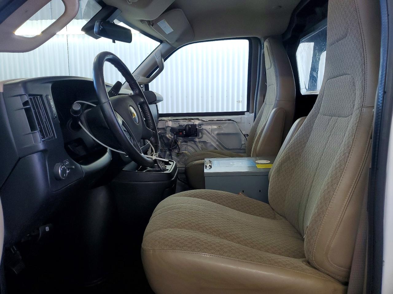 2021 CHEVROLET Express VIN 1GCWGAFP1M1239640 photo 7