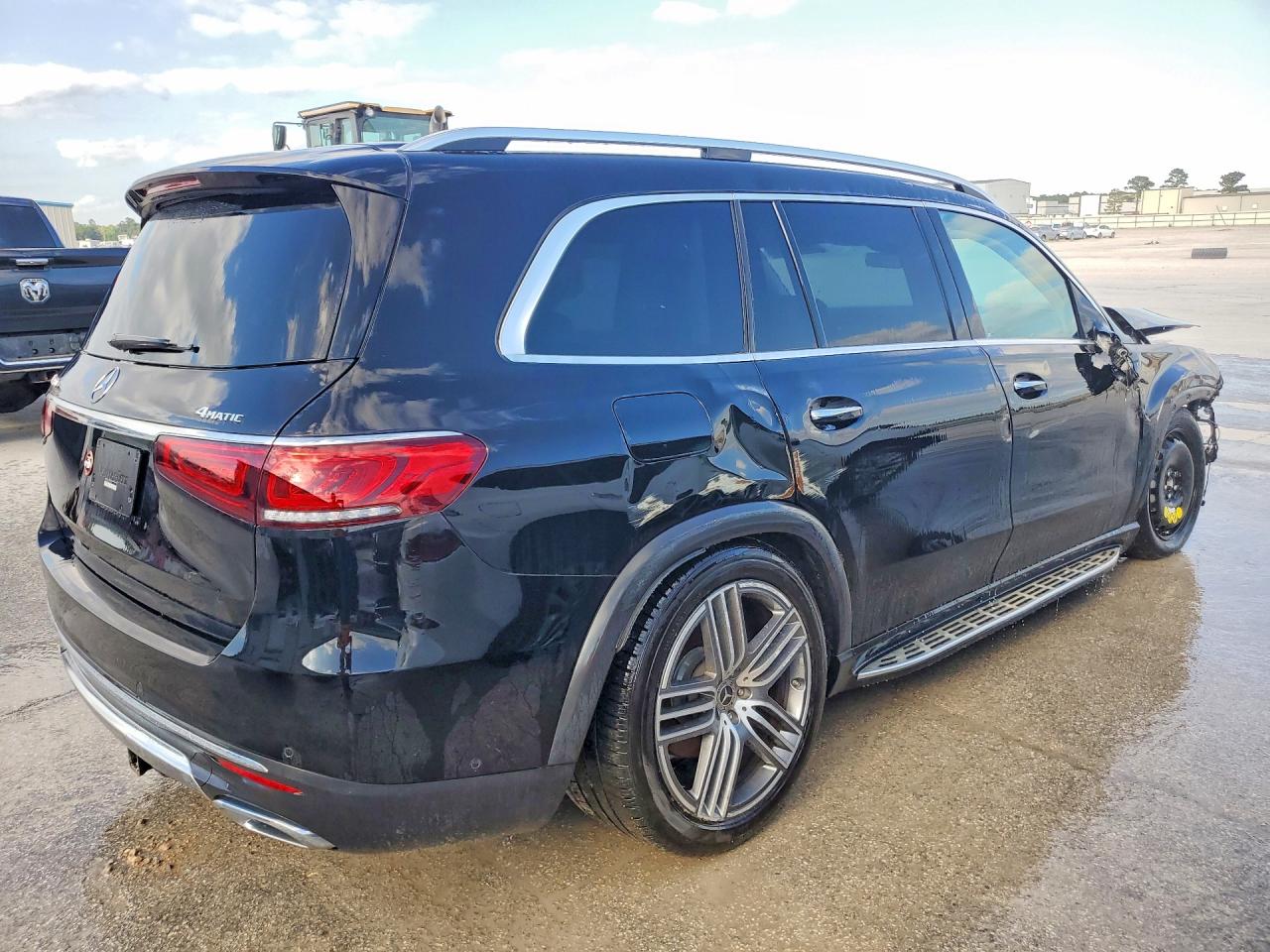 2023 Mercedes-Benz Gls-class VIN 4JGFF5KEXPB011001 photo 3
