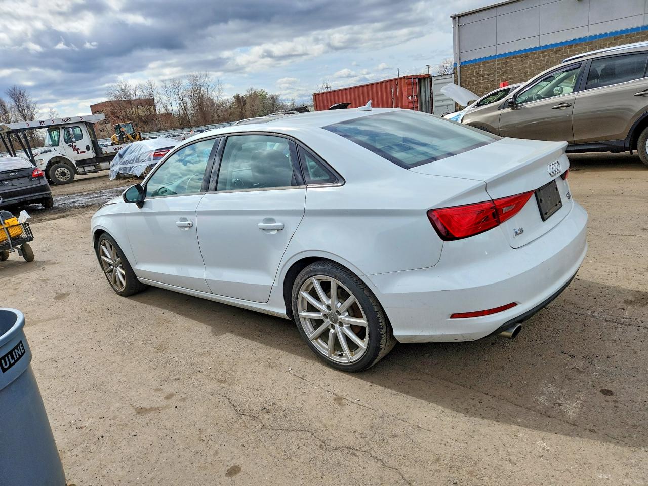 2015 Audi S3 VIN WAUBFGFF6F1139481 photo 2