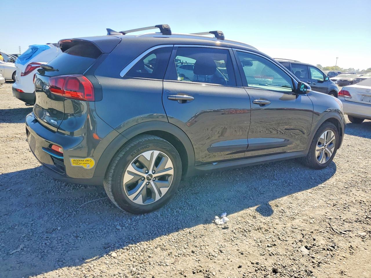 2022 Kia Niro Ev S VIN KNDCC3LG9N5160757 photo 3