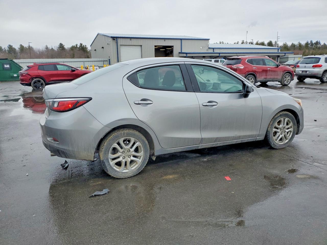 2016 Scion Ia base VIN 3MYDLBZV6GY102634 photo 3