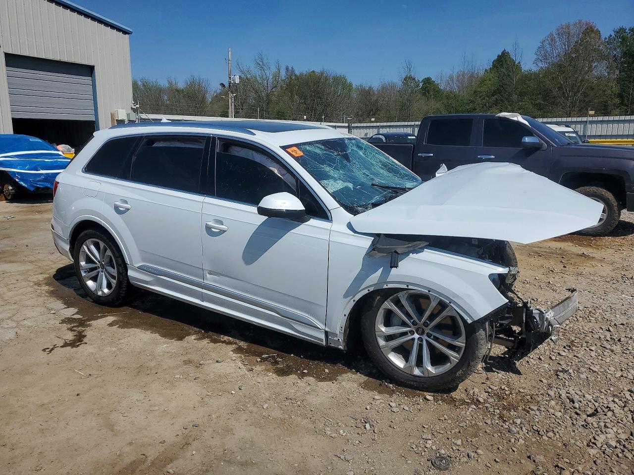 2025 Audi Q7 VIN WA1LVBF71SD013862 photo 4