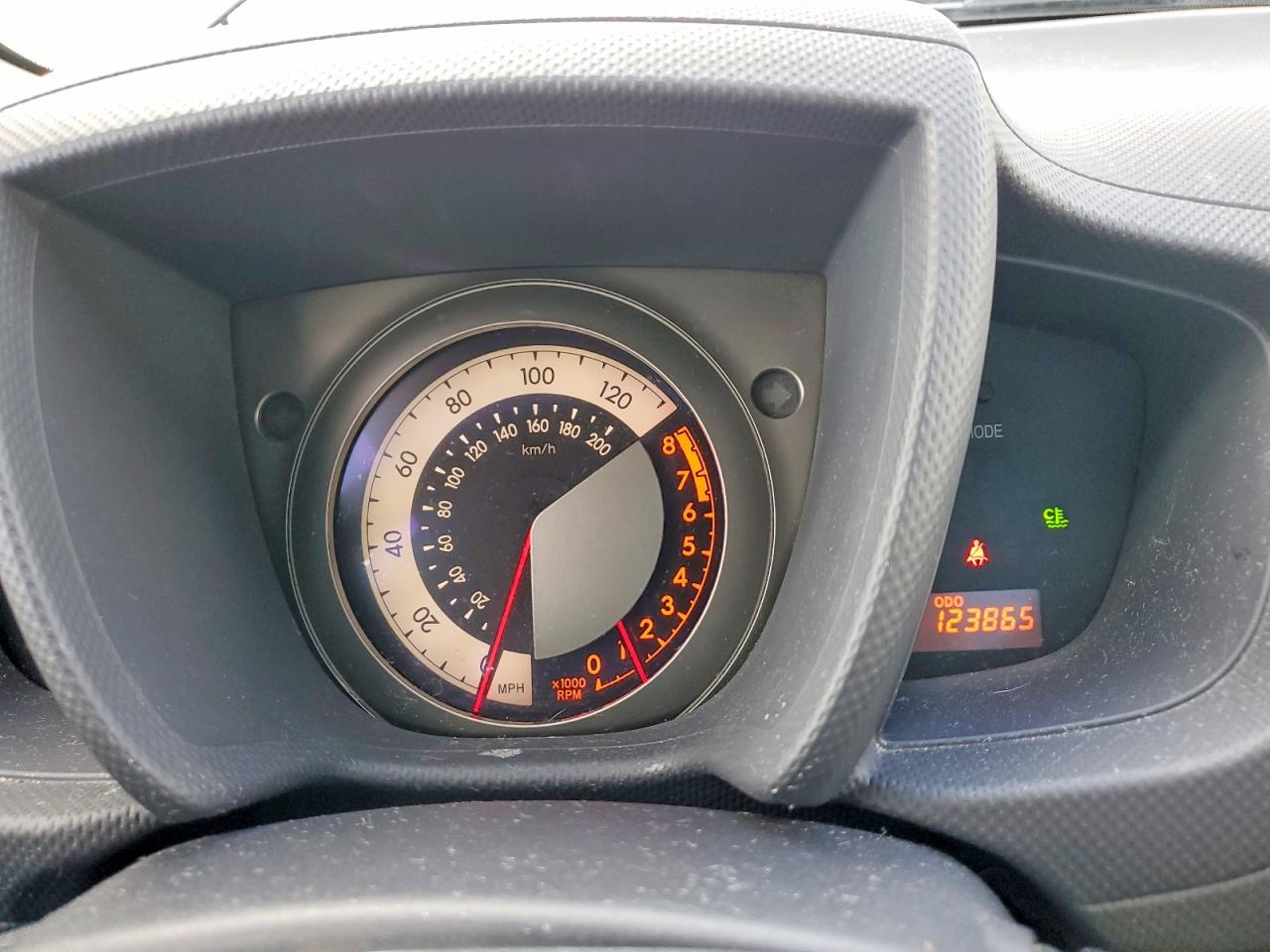 2014 Scion Xd VIN JTKKUPB42E1041147 photo 9