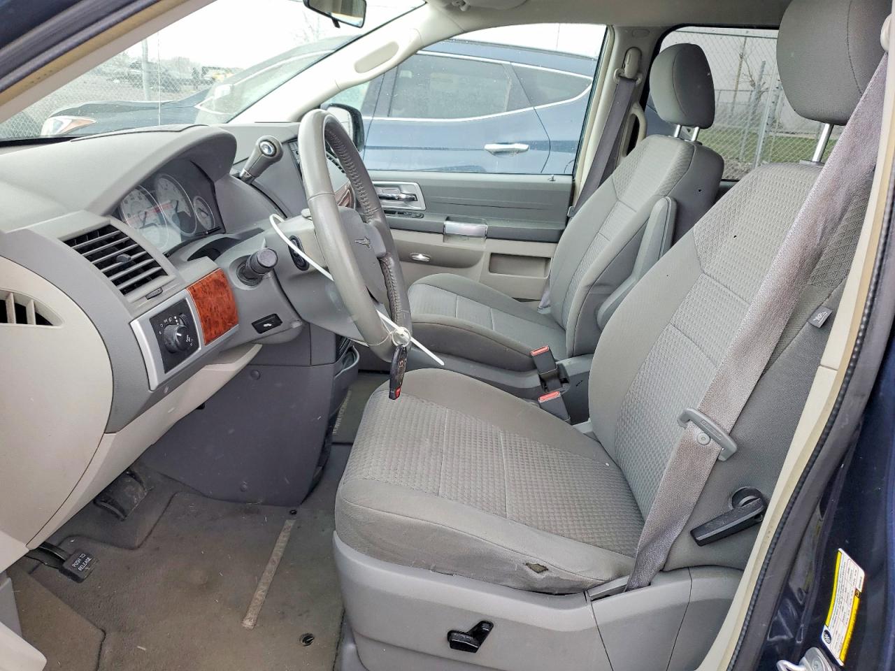 2008 Chrysler Minivan VIN 2A8HR54P18R609816 photo 7
