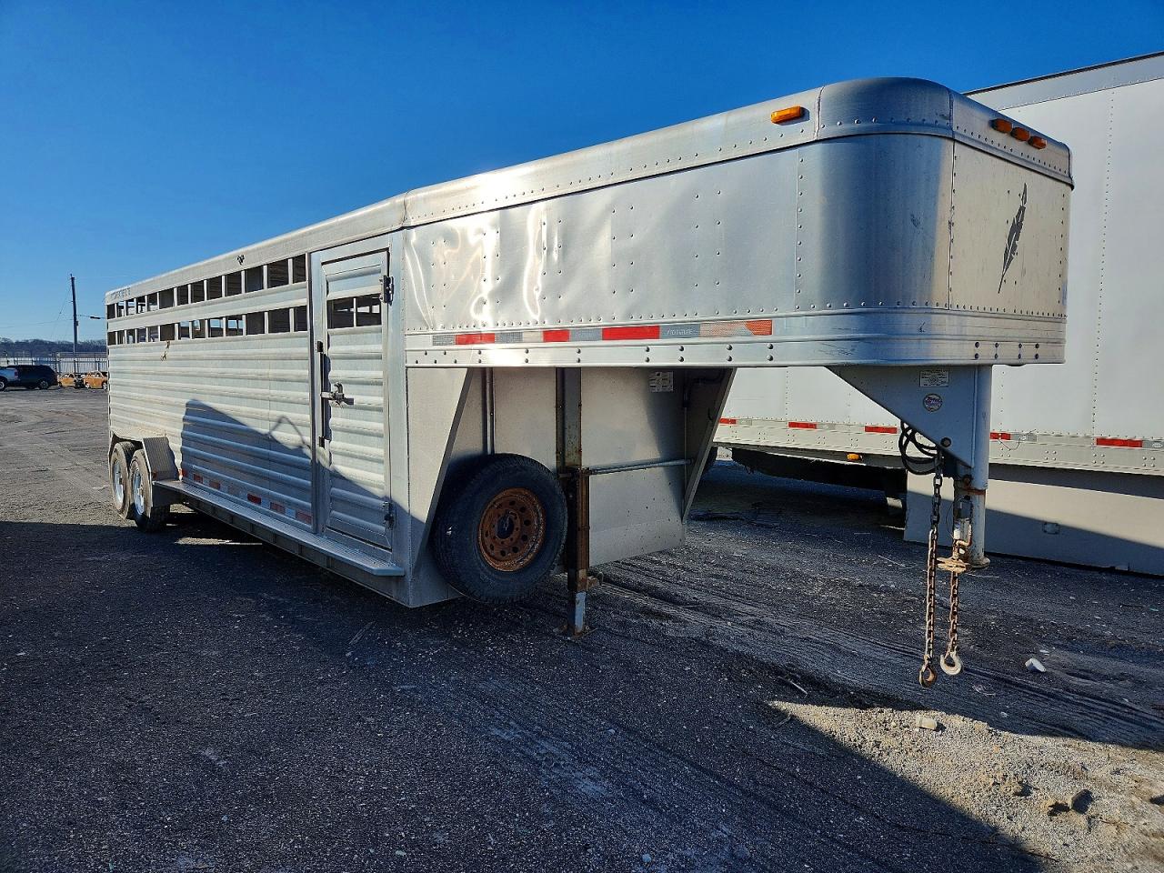 2010 FEATHERLITE 8127 VIN 4FGB22420AC115721 photo 1