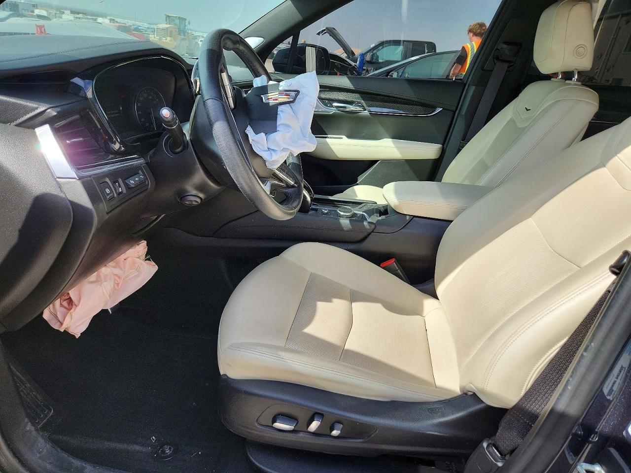 2020 Cadillac Xt6 VIN 1GYKPGRS1LZ110101 photo 7