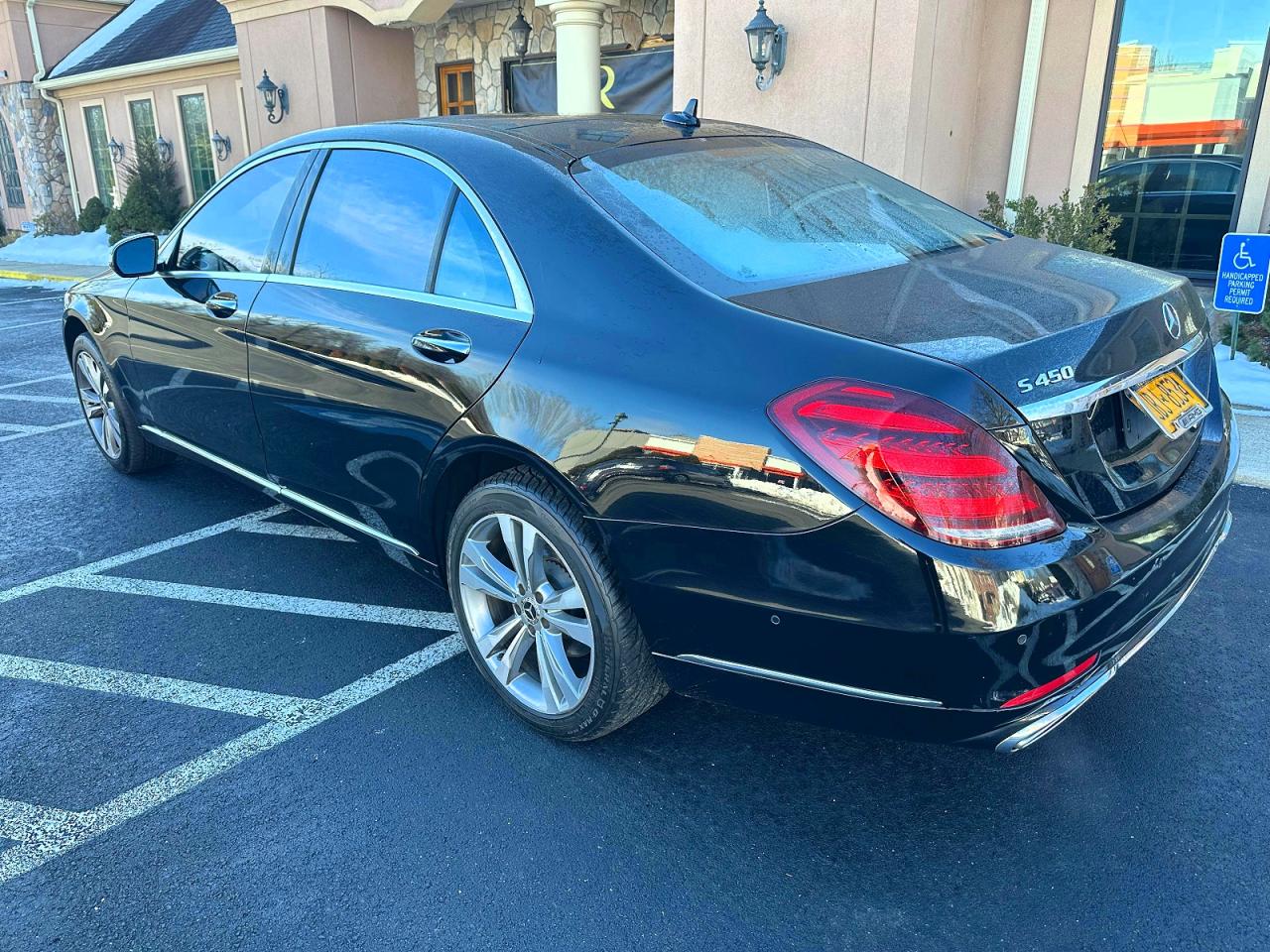2019 Mercedes-Benz S class VIN WDDUG6EB4KA439487 photo 2