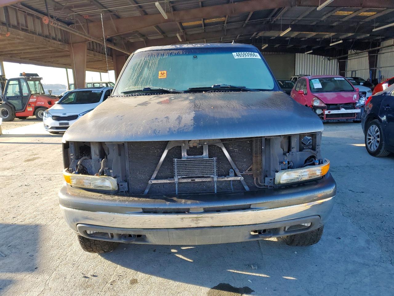 2002 Chevrolet Suburban VIN 1GNGK26U52R253917 photo 5