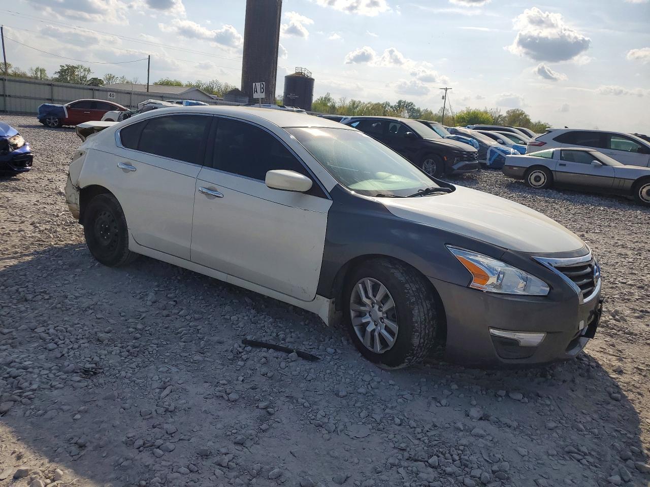 2015 NISS Altima VIN 1N4AL3AP3FN375021 photo 4