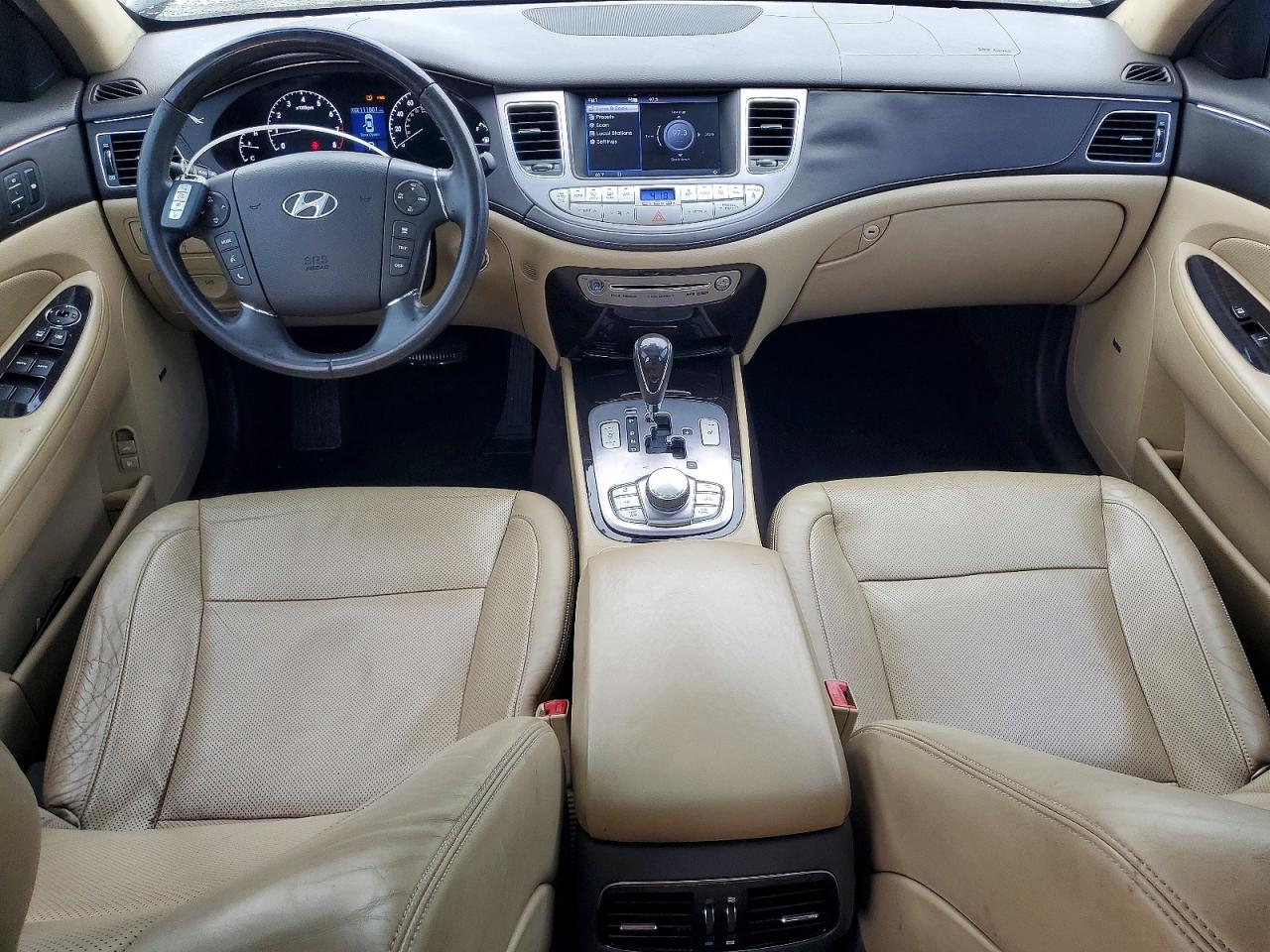 2011 Hyundai Genesis VIN KMHGC4DF0BU133621 photo 8