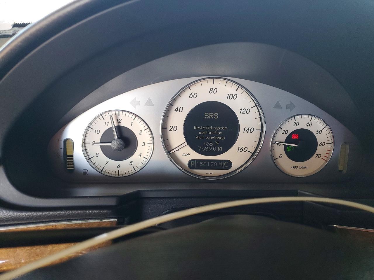2007 Mercedes-Benz E-class VIN WDBUF56X57B181370 photo 9