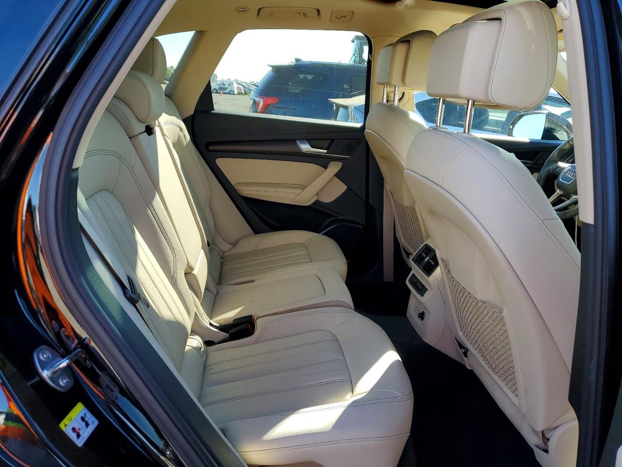 2022 Audi Q5 VIN WA1EAAFYXN2029260 photo 10