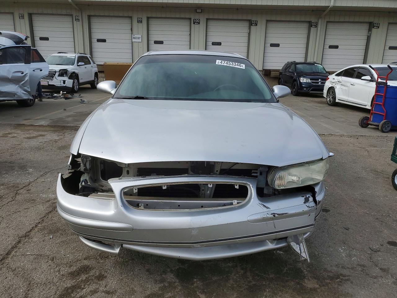 2004 Buick Regal VIN 2G4WB52K341247728 photo 5
