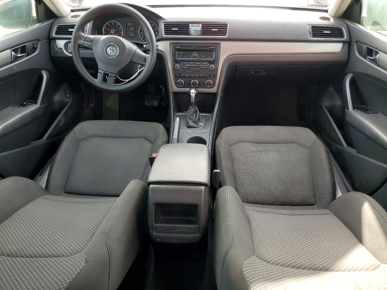 2012 VOLKSWAGEN Passat VIN 1VWAP7A32CC034846 photo 8