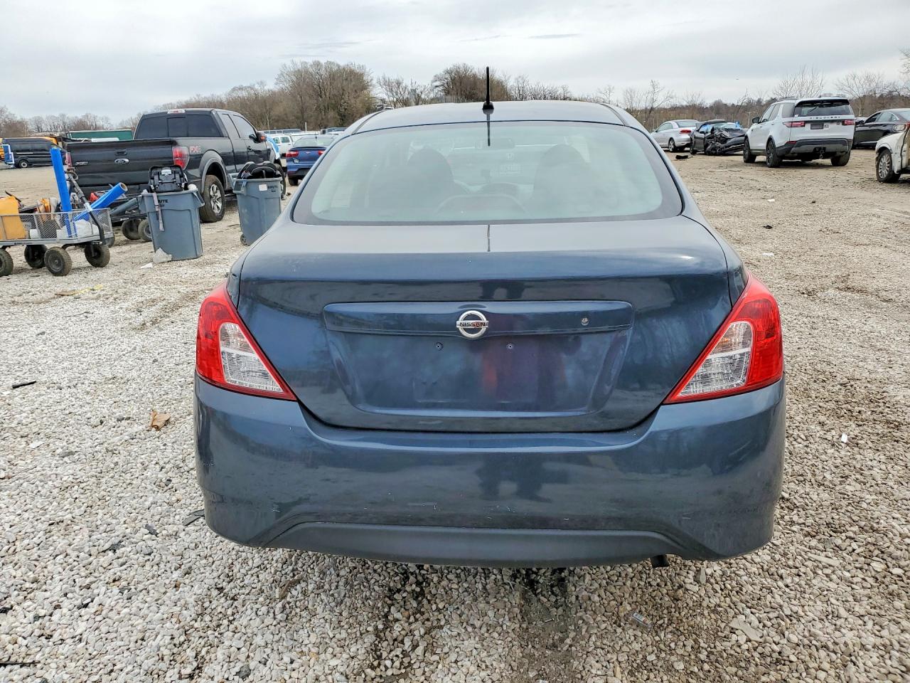 2017 Nissan Versa VIN 3N1CN7AP9HL852416 photo 6
