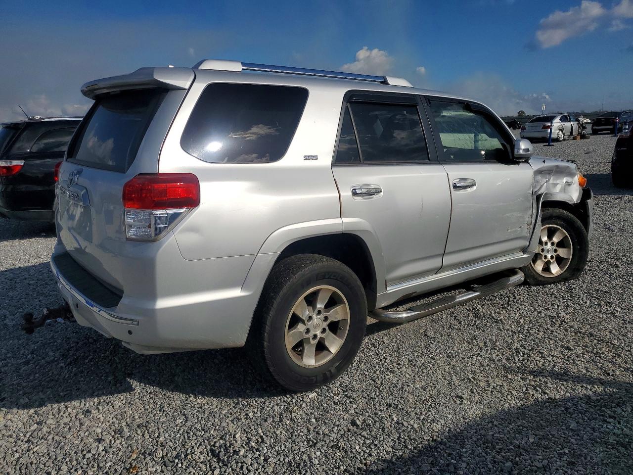 2010 Toyota 4runner VIN JTEBU5JR8A5019628 photo 3