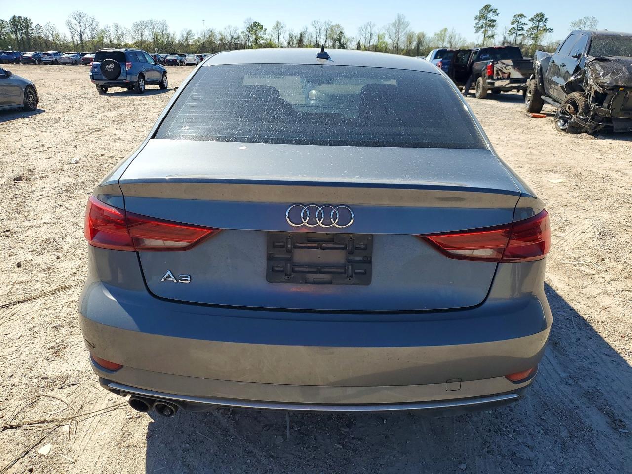 2017 Audi A3 VIN WAUAUGFF0H1031653 photo 6
