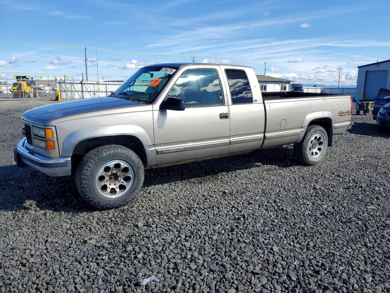 2000 GMC SIERRA VIN 1GTGK29J9YF431154 photo 1
