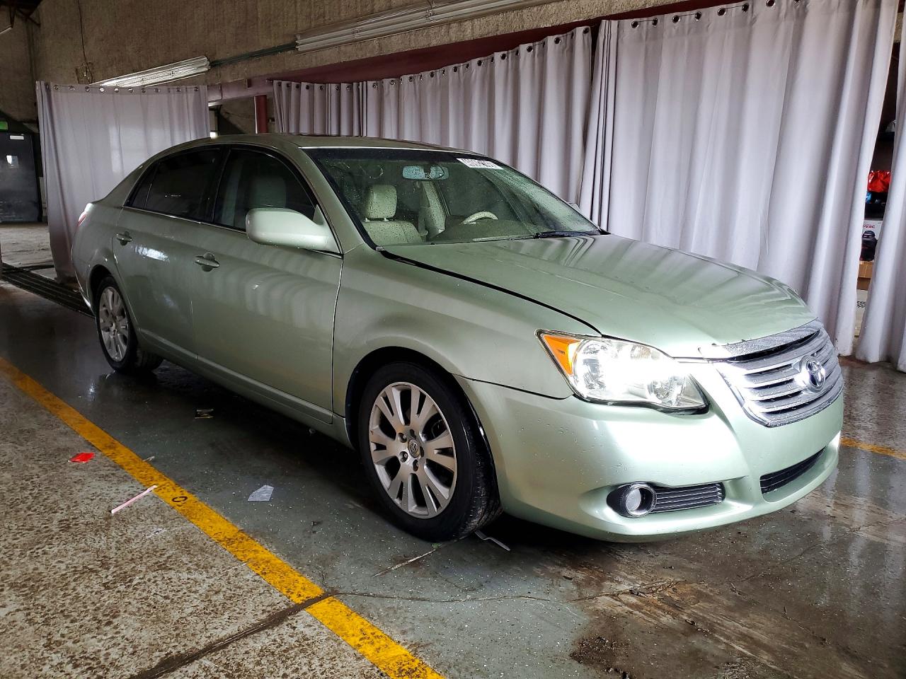 2010 Toyota Avalon VIN 4T1BK3DB8AU370246 photo 4