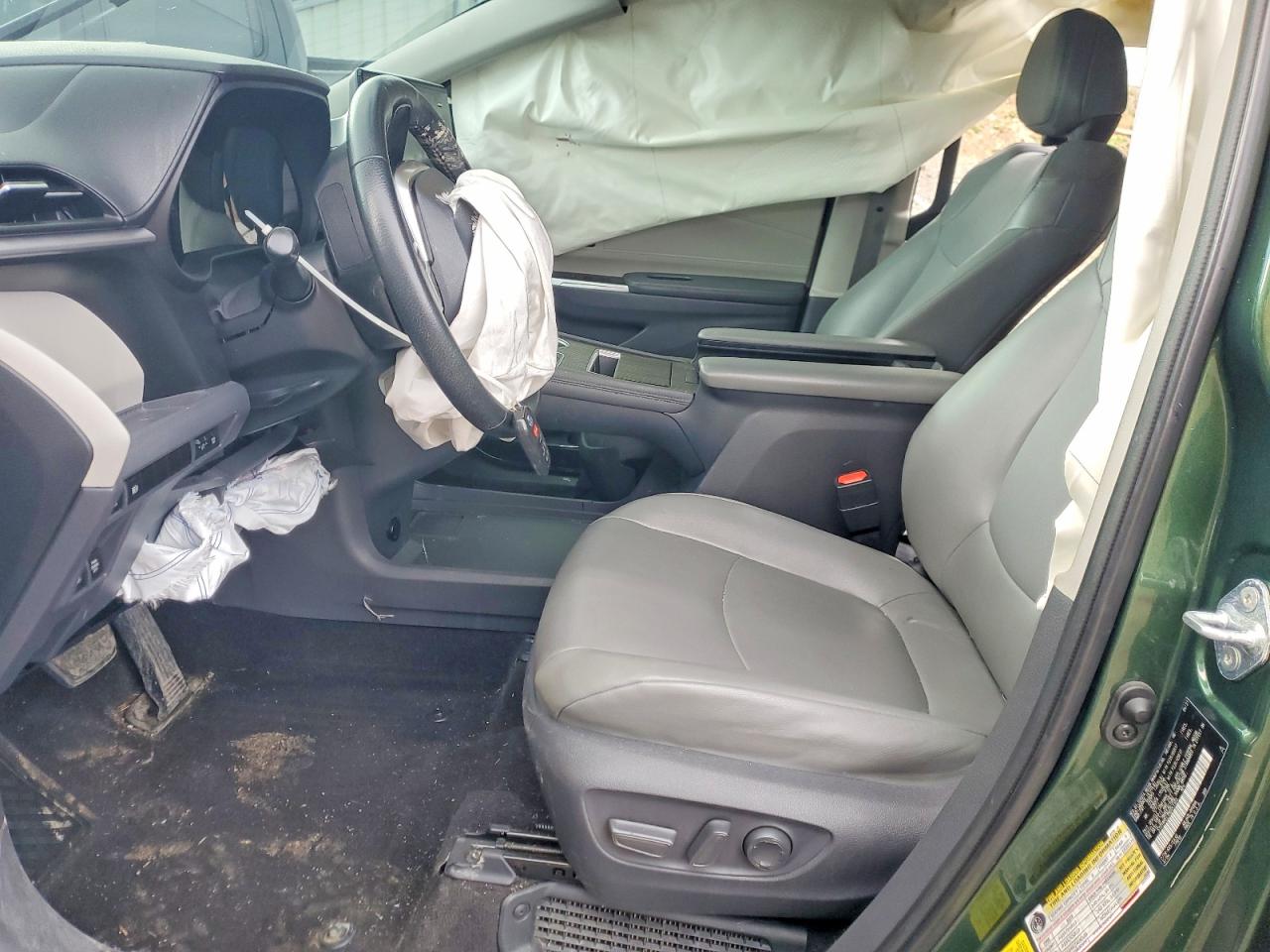 2021 Toyota Sienna VIN 5TDYRKEC1MS041103 photo 7