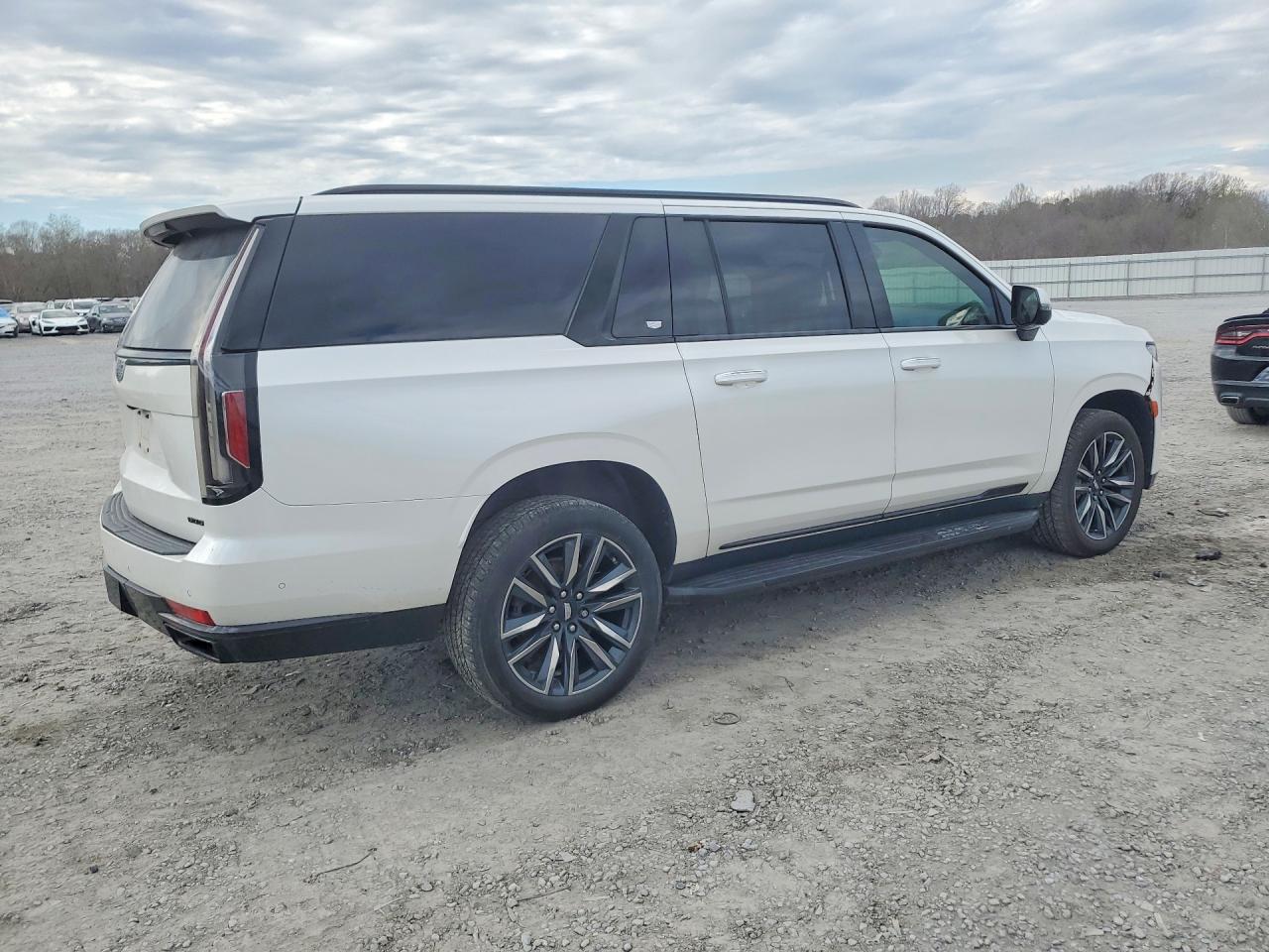 2021 Cadillac Escalade VIN 1GYS4NKL6MR380992 photo 3