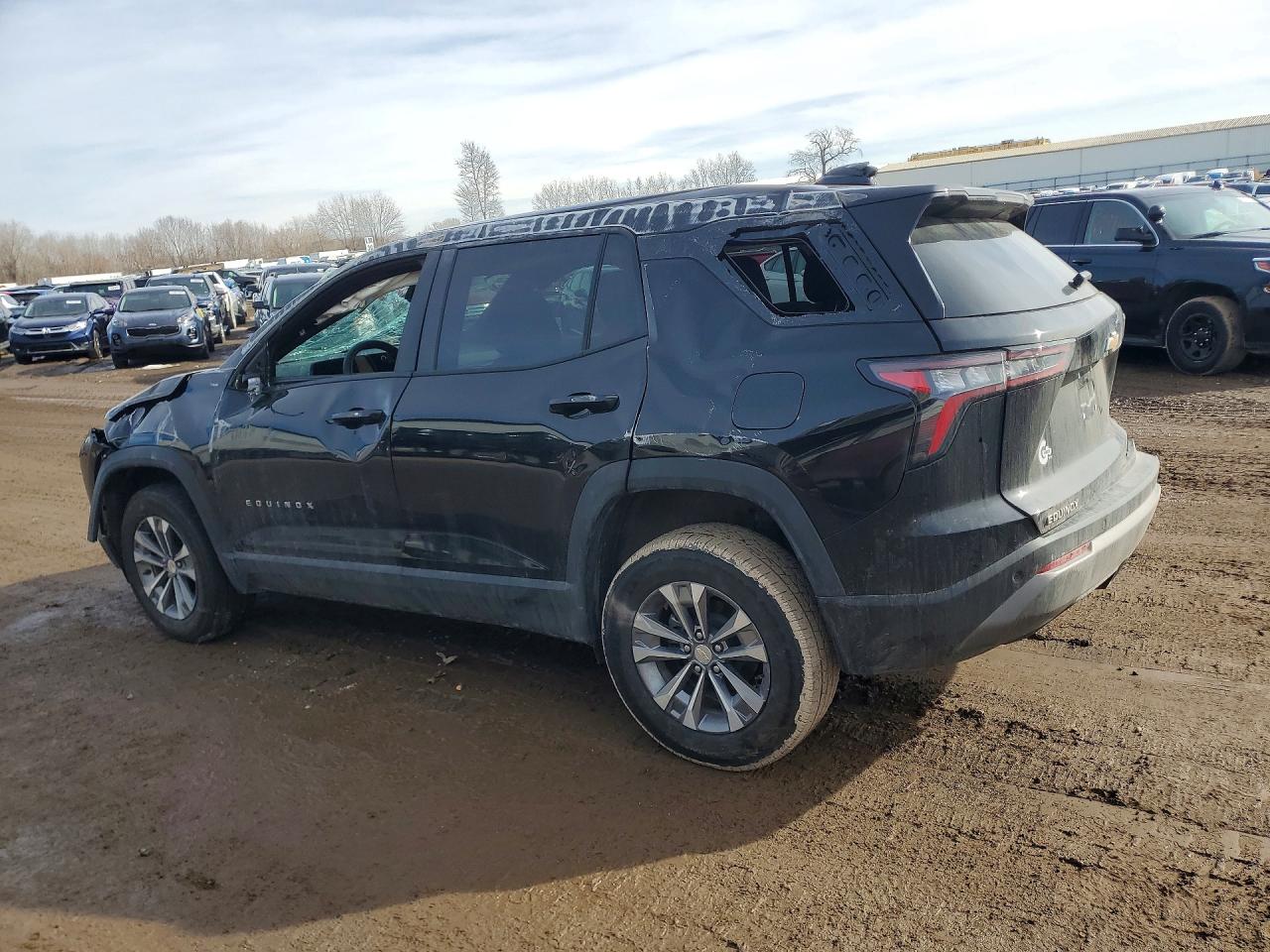 2026 Equinox VIN 3GNAXHEG1TL195612 photo 2