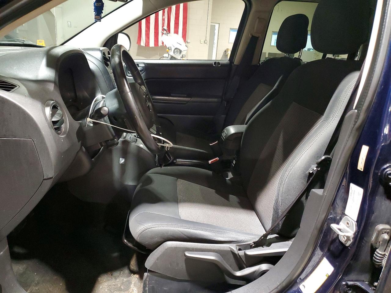 2013 Jeep Compass VIN 1C4NJDEBXDD218059 photo 7