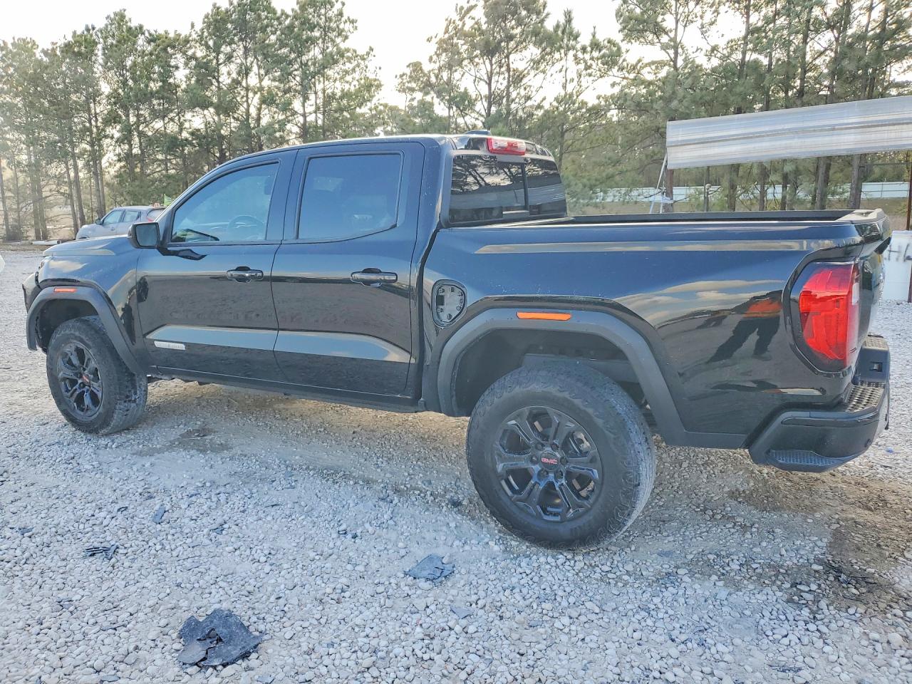 2025 GMC Canyon VIN 1GTP1BEK2S1111437 photo 2