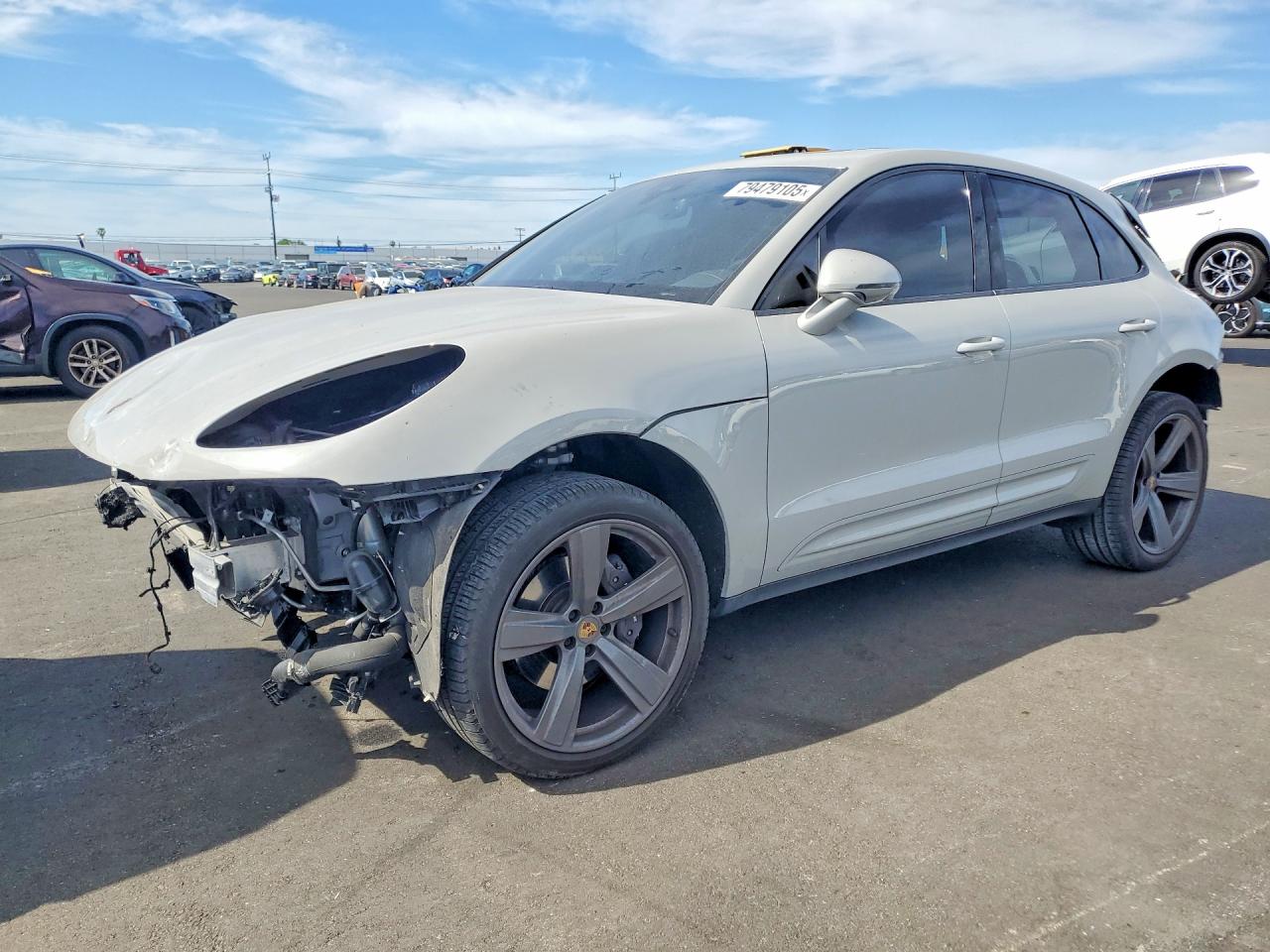 2024 Porsche Macan VIN WP1AA2A52RLB04393 photo 1