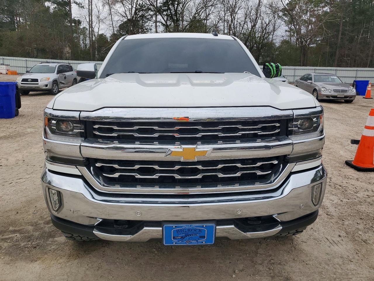 2017 Chevrolet All models VIN 3GCUKSEC1HG173415 photo 5