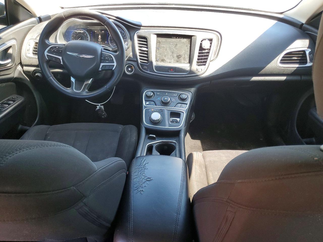 2015 Chrysler 200 VIN 1C3CCCAB2FN673362 photo 8