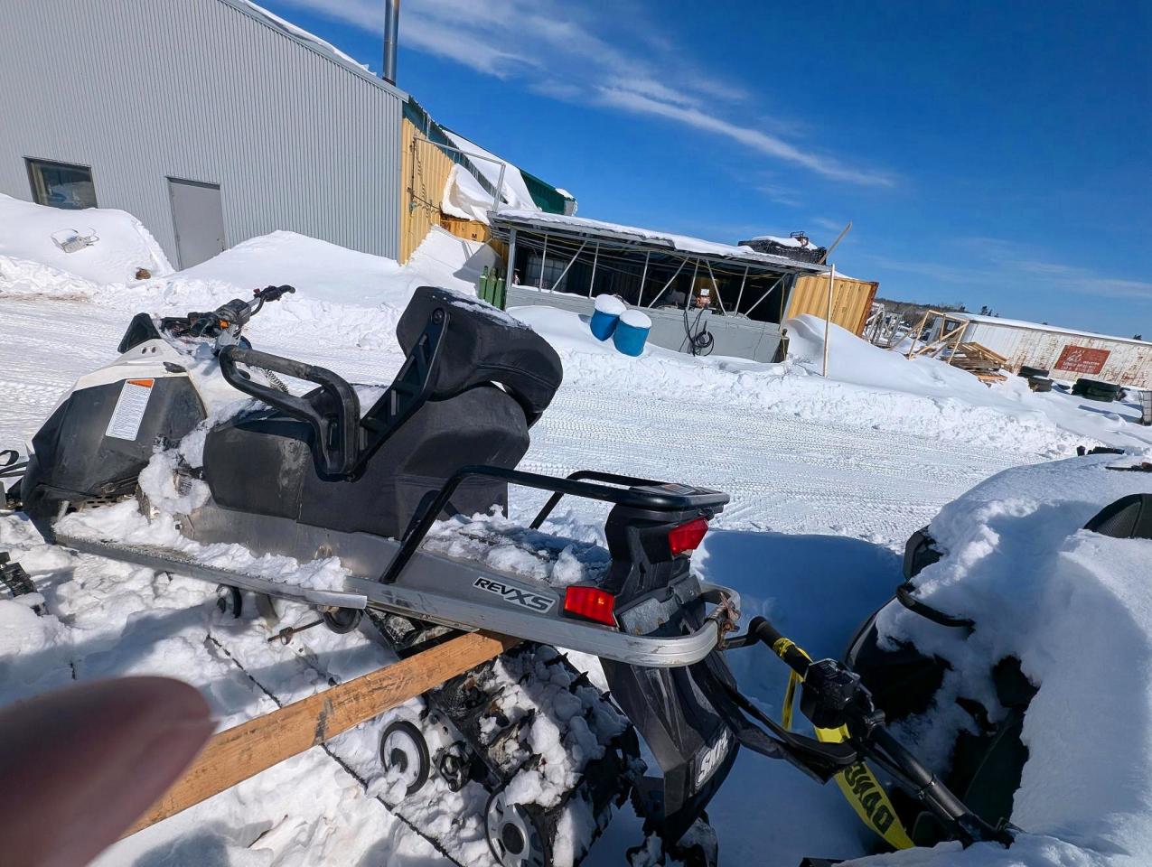2015 SKID Expedition VIN 2BPSKDFA0FV000550 photo 3
