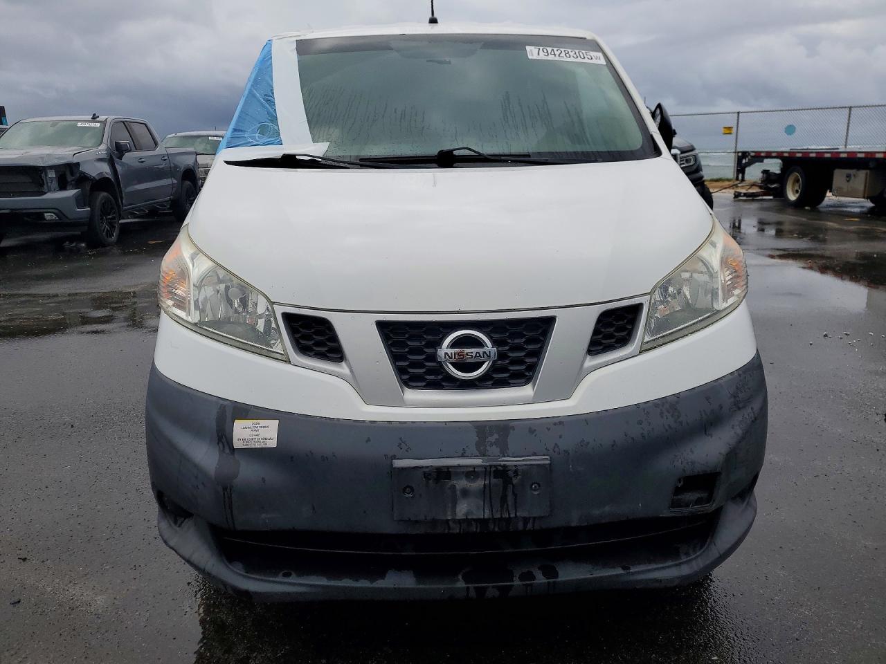 2015 Nv VIN 3N6CM0KN2FK731392 photo 5