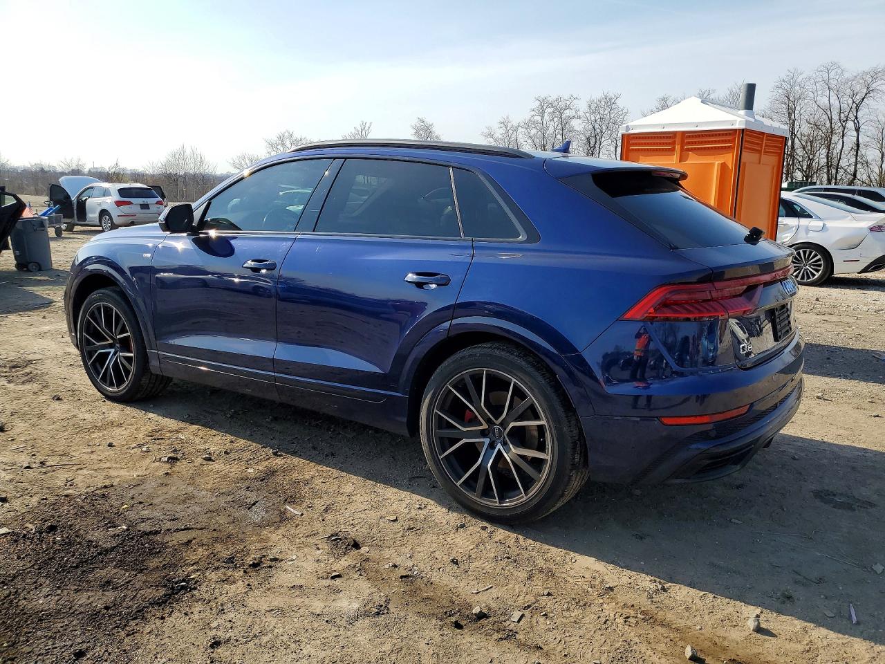 2019 Audi Q8 VIN WA1EVAF15KD016598 photo 2