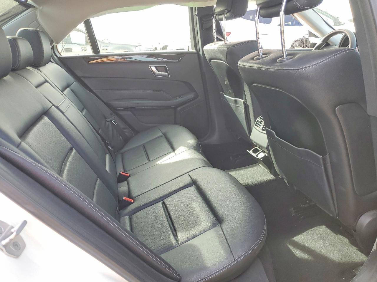 2014 Mercedes E-class VIN WDDHF5KB9EA880491 photo 10