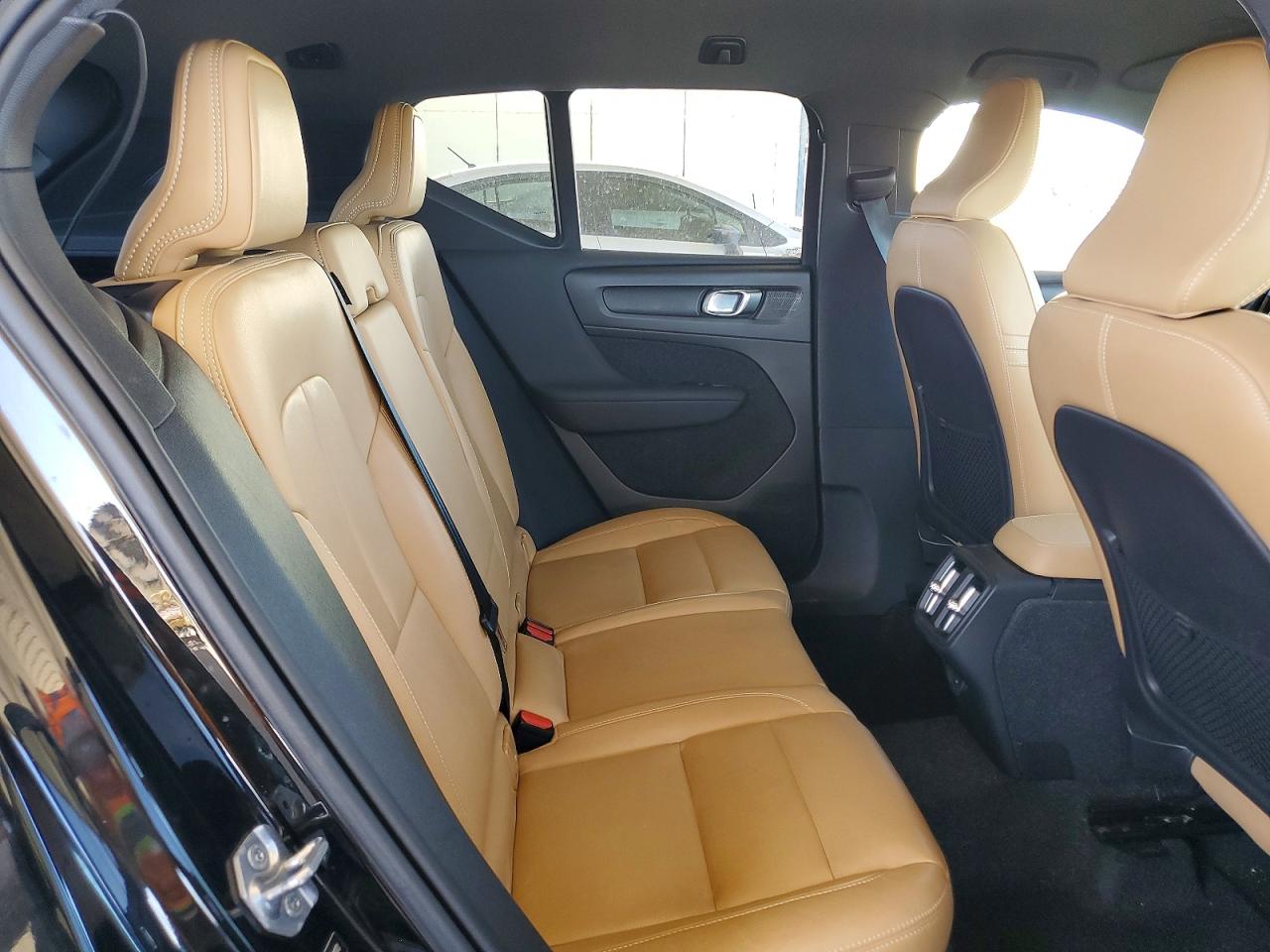 2020 Volvo Xc40 VIN YV4AC2HK0L2202372 photo 11