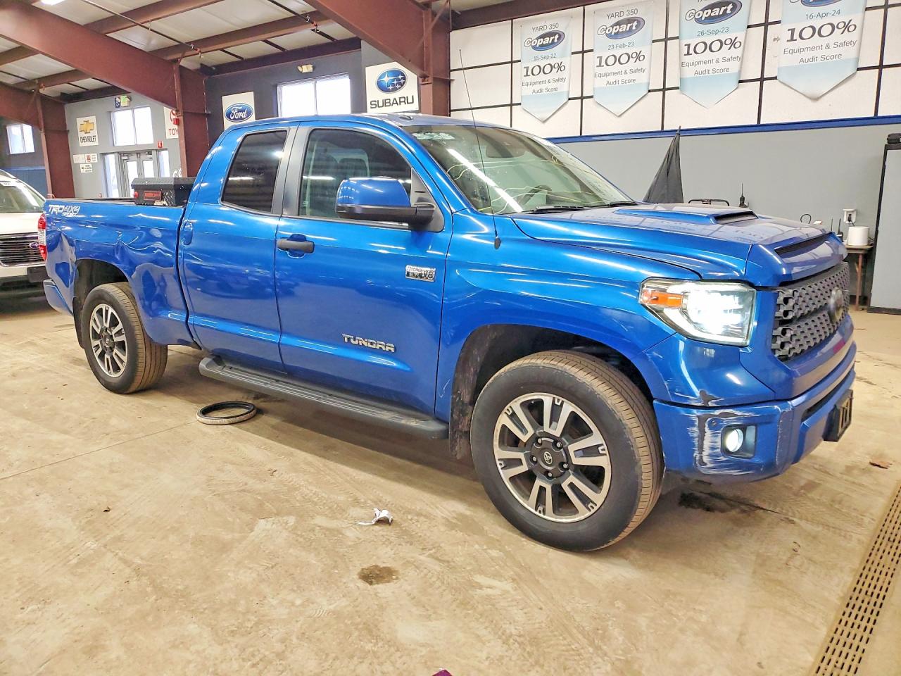 2018 TOYOTA Tundra VIN 5TFUY5F12JX760088 photo 4